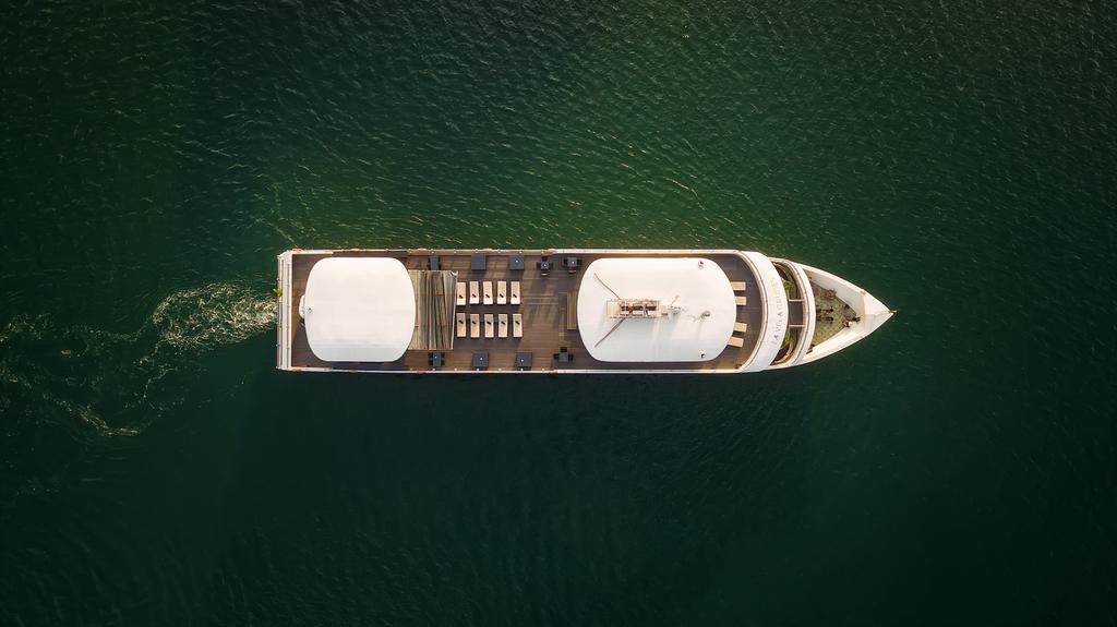 La Vela Premium Cruise - Managed By Paradise Cruises Hạ Long Extérieur photo