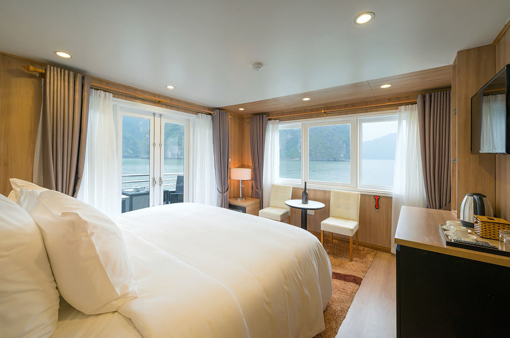 La Vela Premium Cruise - Managed By Paradise Cruises Hạ Long Extérieur photo