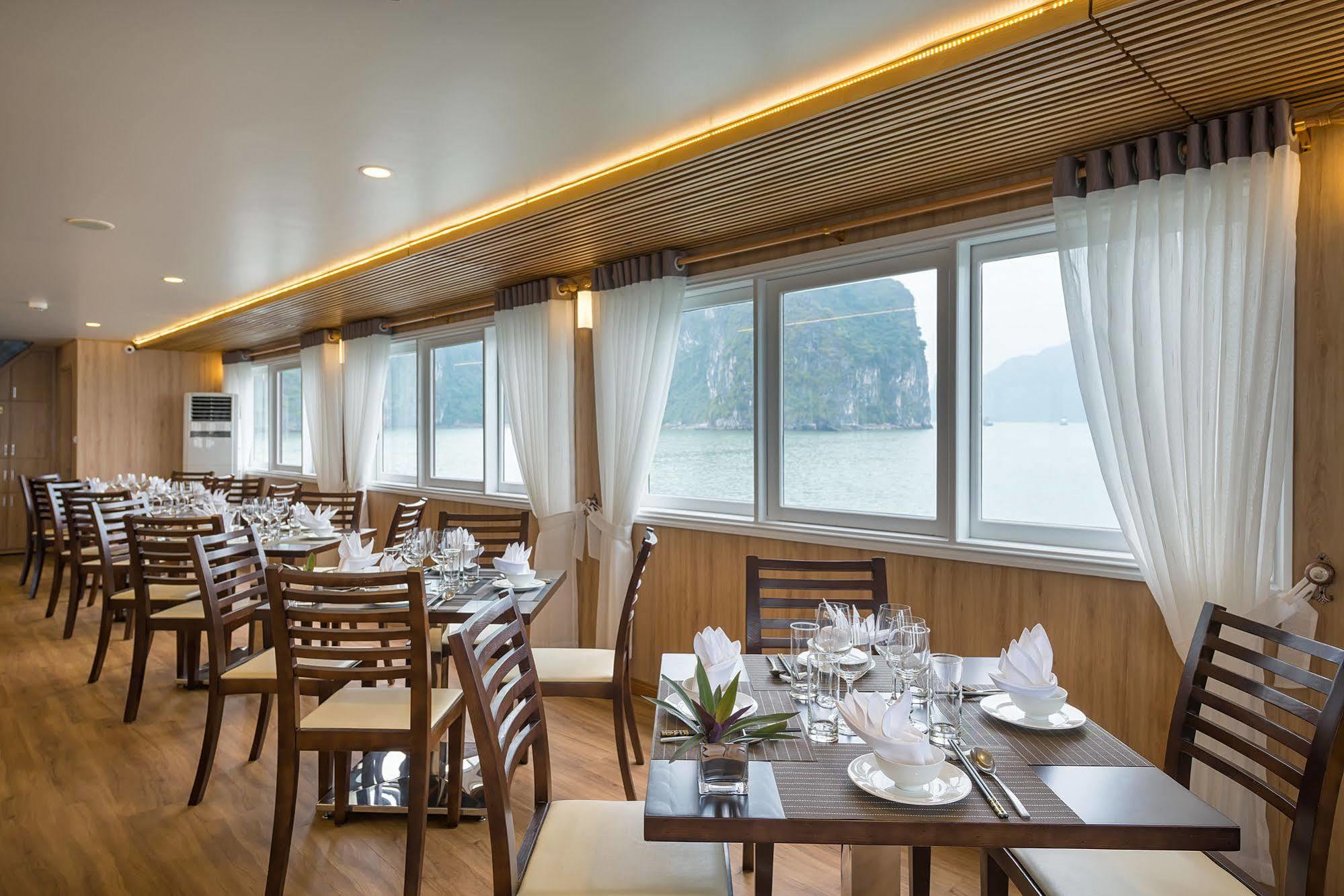 La Vela Premium Cruise - Managed By Paradise Cruises Hạ Long Extérieur photo