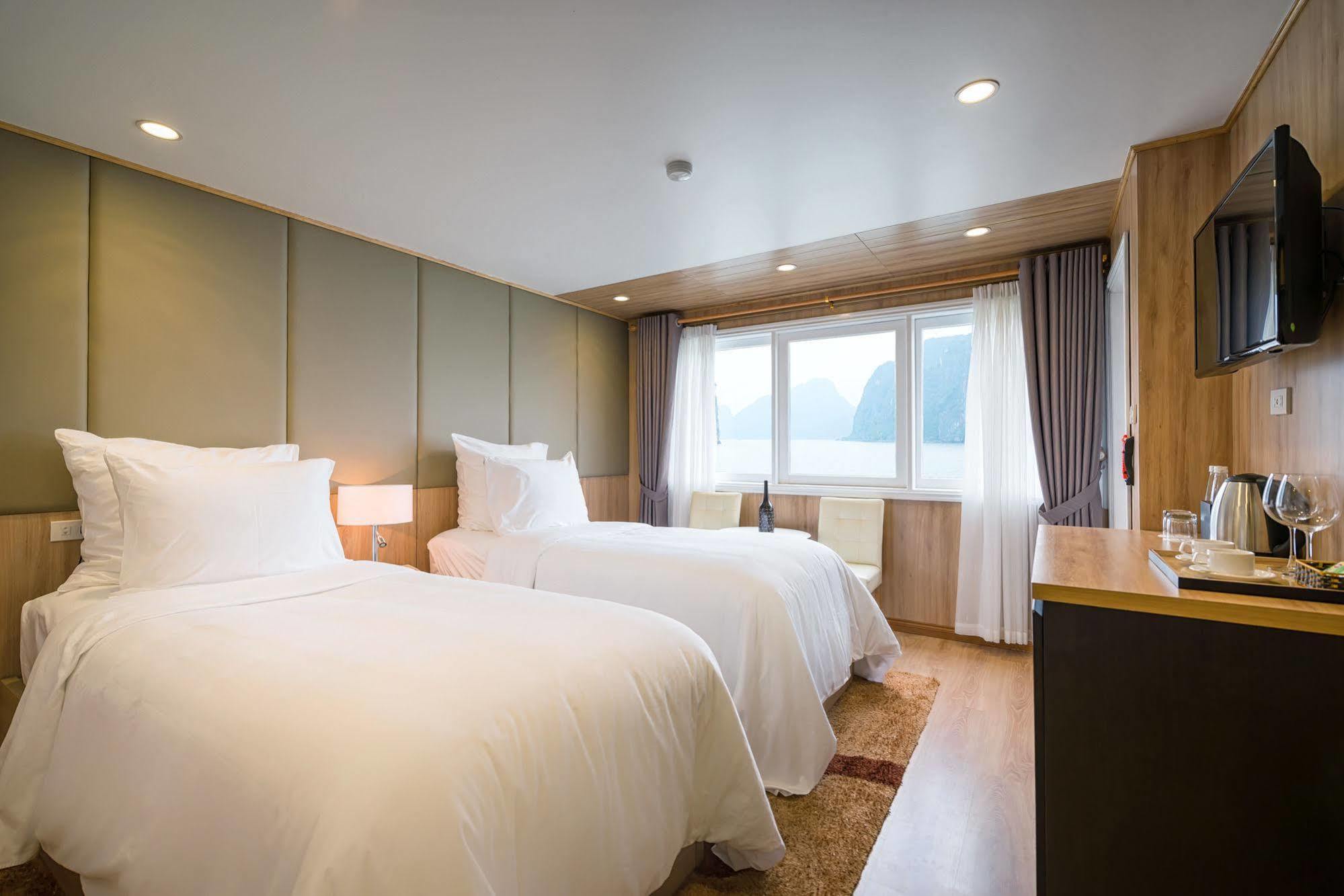 La Vela Premium Cruise - Managed By Paradise Cruises Hạ Long Extérieur photo